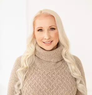 Patricia Broadhurst, London, Real Estate Agent